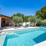 Appartement In Beloci *